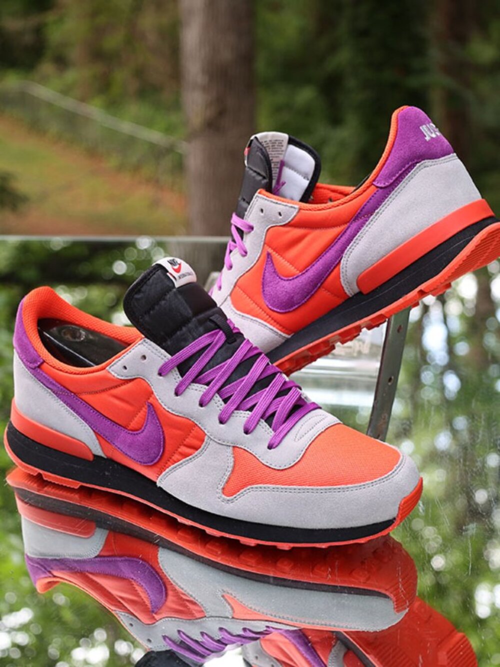 Nike Internationalist By You Bright Crimson